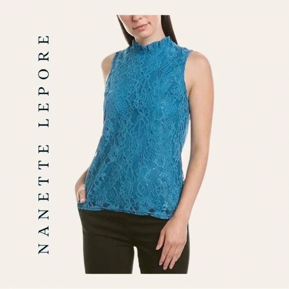 0201W. NANETTE LEPORE BLOUSE SLEEVELESS CROCHETED THROUGH OUT WITH LINER SIZE SM